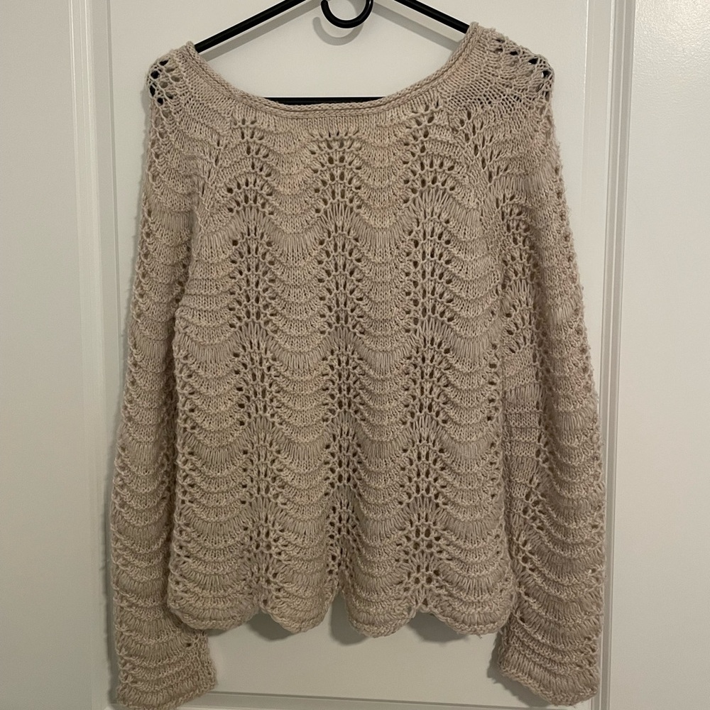 American Eagle sweater